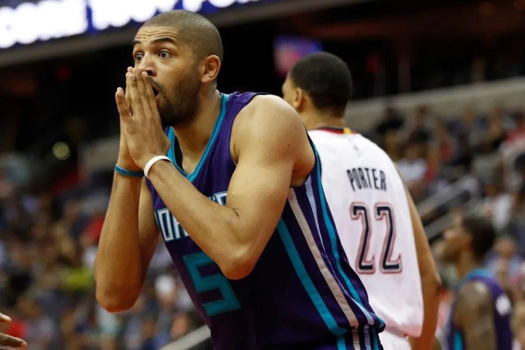 详细阅读:范弗利特重伤缺席新赛季milan.com 范弗利特重伤缺席新赛季milan.com